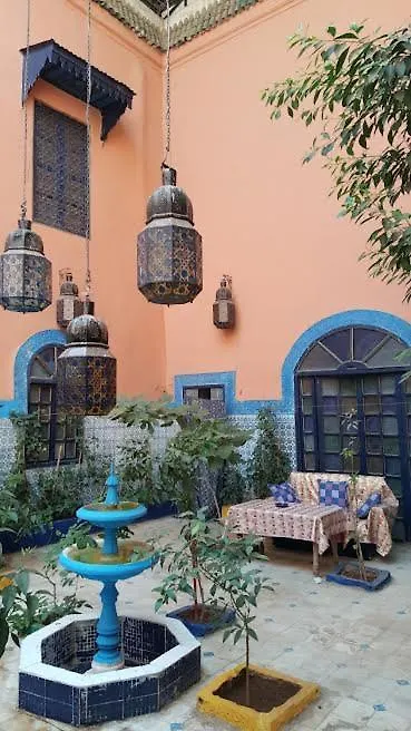 Séjour chez l'habitant Riad Dar Kader Chambre Bleue Marrakesh Maroc